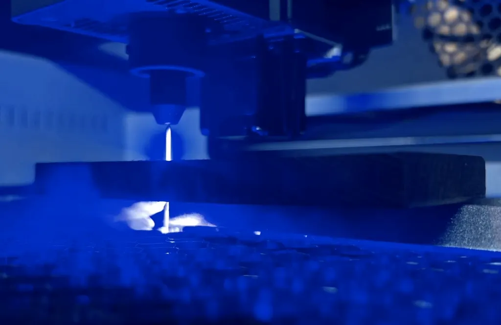 Laser diodowy grawerujący szczegółowy wzór